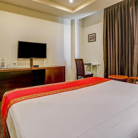 Townhouse 552Hotel Royal Court Джаландхар Екстер'єр фото